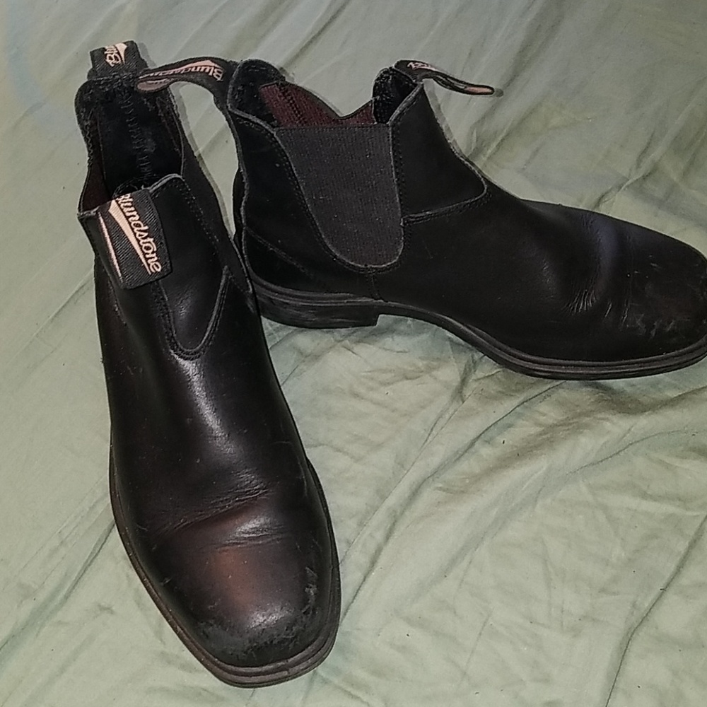 Blundstones